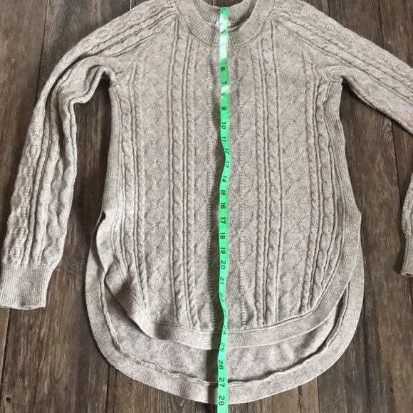 KISMET Cable Knit Oatmeal/Beige Long Scoop Bottom Warm Knitted Sweater Stretch - Picture 9 of 9